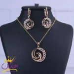نیم ست استیل زنانه طلایی طرح حلزون نگین دار | XP 46458