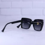 عینک آفتابی دیور زنانه فریم مربع مشکی پلاریزه p 2304/2 - Image 3