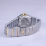 ساعت عقربه ای امگا زنانه فلزی نقره ای طلایی 88988004/2 - Image 3