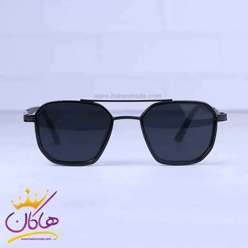 Polarized-highcopy-sunglasses-code-5607.11.webp عینک آفتابی مردانه تمام مشکی 5607/1 - Image 1
