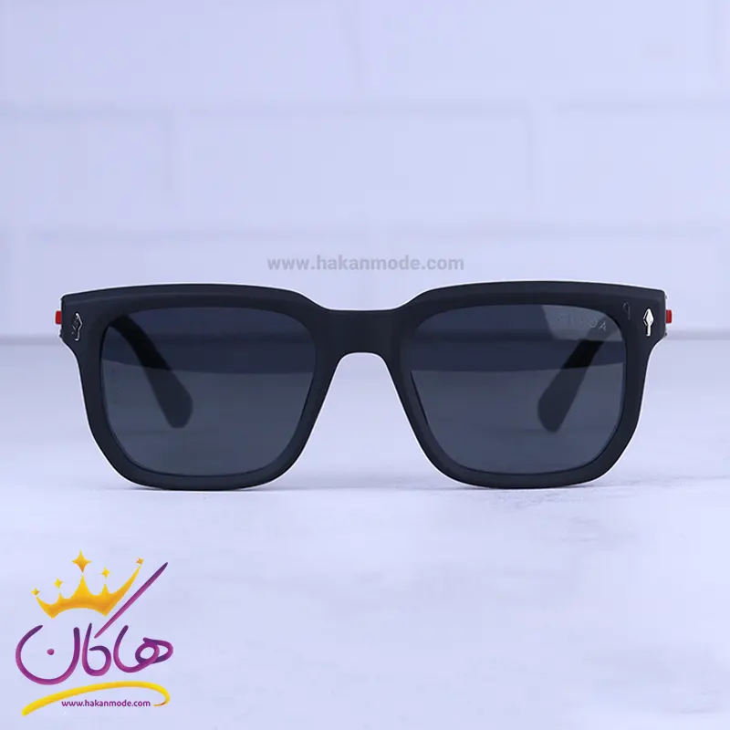 Prada-sunglasses-code-P3319.11.webp عینک آفتابی مردانه پرادا فریم مستطیل مشکی P3319/1 - Image 1