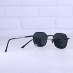 عینک آفتابی ری بن مردانه فریم مربع مشکی RB 8094/1 - Image 3