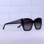 عینک آفتابی زنانه ووگ فریم مشکی شیشه قهوه ای 8869/1 - Image 4